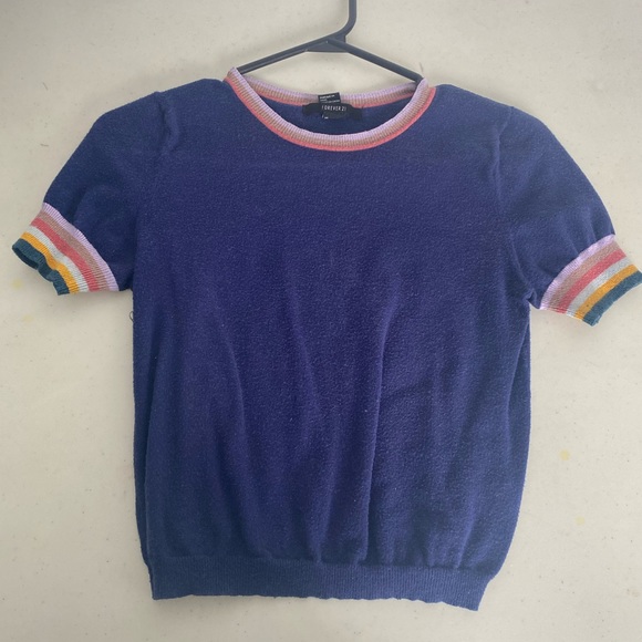 Forever 21 T-Shirt - Picture 1 of 2